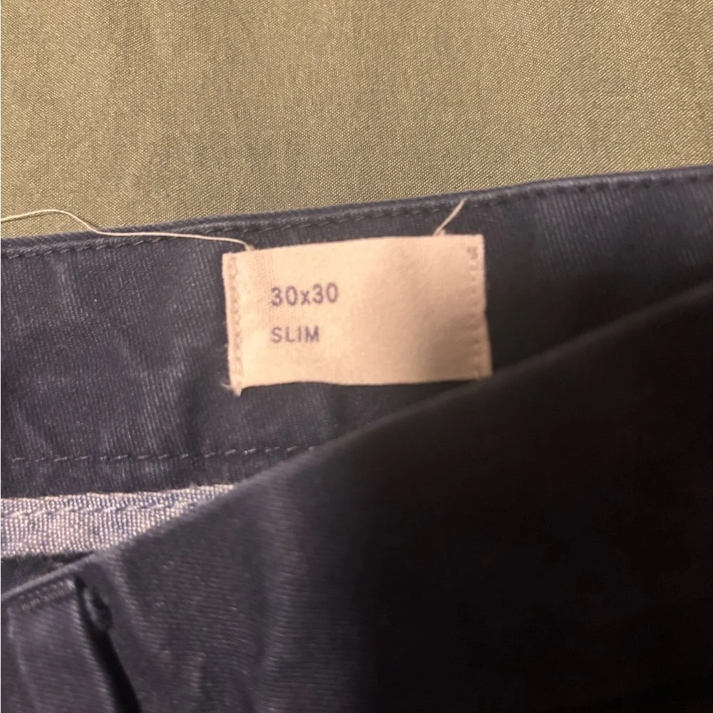 Old Navy Men's Chinos - navy Blue - Picture 3 of 4